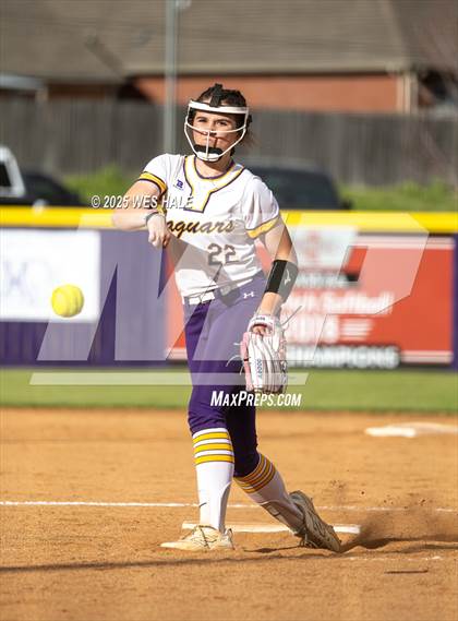 Thumbnail 3 in Lewisburg @ DeSoto Central photogallery.
