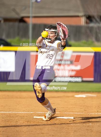 Thumbnail 3 in Lewisburg @ DeSoto Central photogallery.