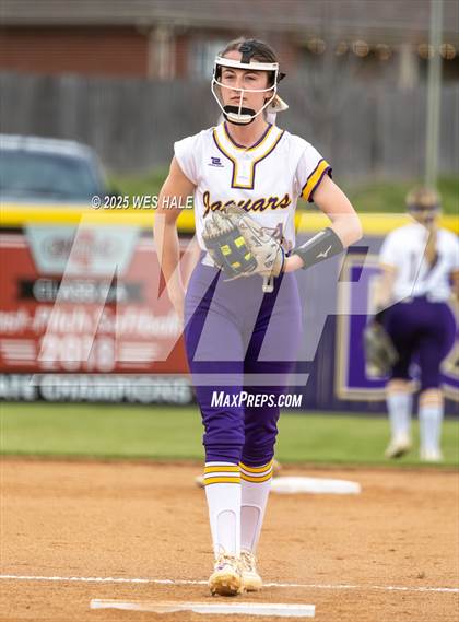 Thumbnail 1 in Lewisburg @ DeSoto Central photogallery.