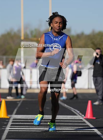 Thumbnail 3 in College Station Cougar Relays (Triple Jump) photogallery.