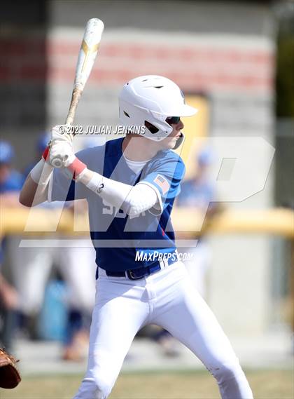Thumbnail 1 in Sugar-Salem vs. Emmett photogallery.