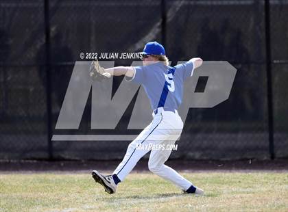 Thumbnail 1 in Sugar-Salem vs. Emmett photogallery.