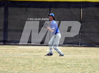 Thumbnail 1 in Sugar-Salem vs. Emmett photogallery.