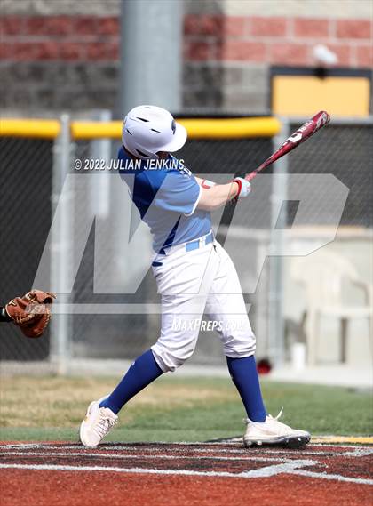 Thumbnail 2 in Sugar-Salem vs. Emmett photogallery.