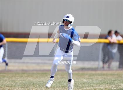 Thumbnail 1 in Sugar-Salem vs. Emmett photogallery.