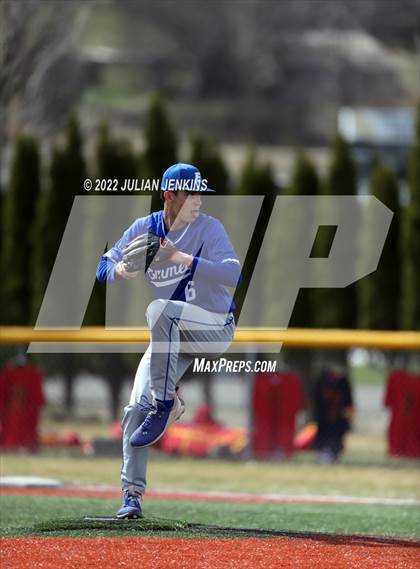 Thumbnail 1 in Sugar-Salem vs. Emmett photogallery.
