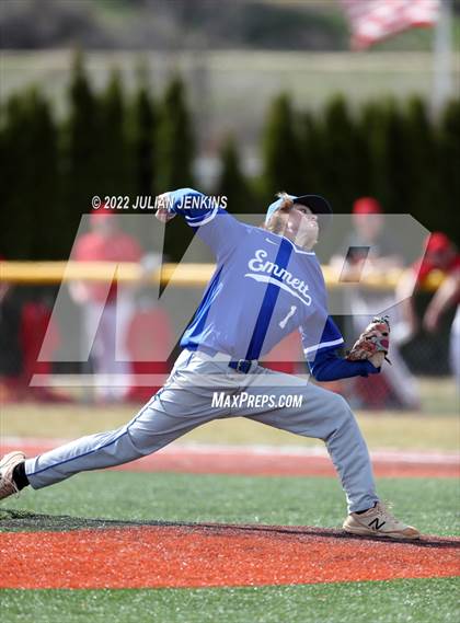 Thumbnail 2 in Sugar-Salem vs. Emmett photogallery.