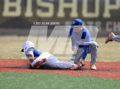 Thumbnail 3 in Sugar-Salem vs. Emmett photogallery.