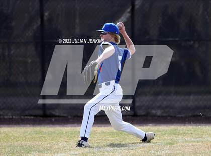 Thumbnail 3 in Sugar-Salem vs. Emmett photogallery.