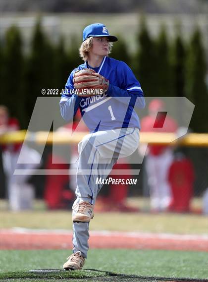 Thumbnail 1 in Sugar-Salem vs. Emmett photogallery.
