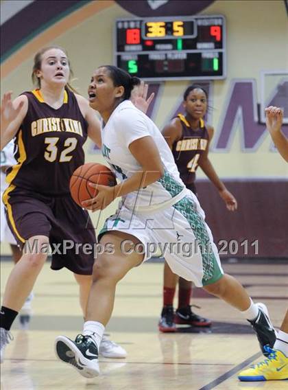 Thumbnail 2 in Christ the King vs. St. Mary's (Nike Tournament of Champions) photogallery.