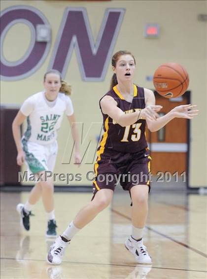Thumbnail 2 in Christ the King vs. St. Mary's (Nike Tournament of Champions) photogallery.