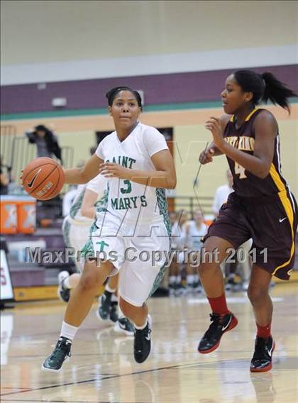 Thumbnail 3 in Christ the King vs. St. Mary's (Nike Tournament of Champions) photogallery.