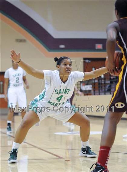 Thumbnail 1 in Christ the King vs. St. Mary's (Nike Tournament of Champions) photogallery.