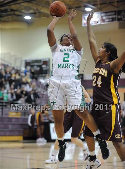 Thumbnail 1 in Christ the King vs. St. Mary's (Nike Tournament of Champions) photogallery.