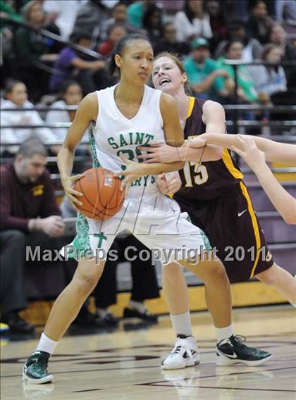 Thumbnail 1 in Christ the King vs. St. Mary's (Nike Tournament of Champions) photogallery.