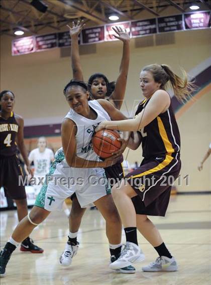Thumbnail 2 in Christ the King vs. St. Mary's (Nike Tournament of Champions) photogallery.