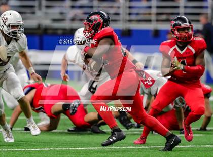 Thumbnail 3 in Flour Bluff vs. Wagner (UIL 5A Regional Playoff) photogallery.