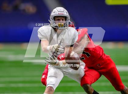 Thumbnail 2 in Flour Bluff vs. Wagner (UIL 5A Regional Playoff) photogallery.