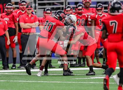 Thumbnail 1 in Flour Bluff vs. Wagner (UIL 5A Regional Playoff) photogallery.