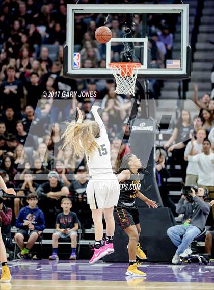 Thumbnail 1 in Clovis West vs Archbishop Mitty (CIF State Open Final) photogallery.