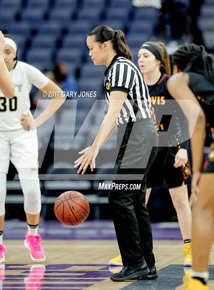 Thumbnail 2 in Clovis West vs Archbishop Mitty (CIF State Open Final) photogallery.