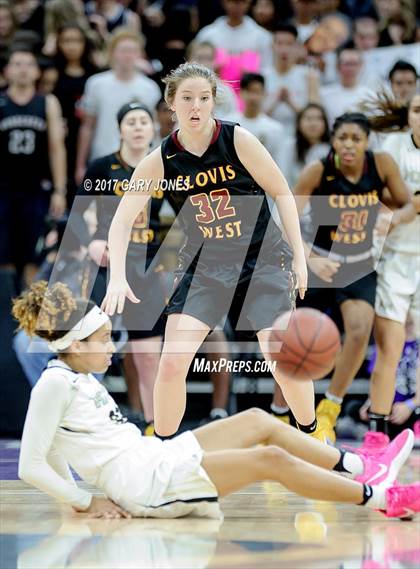 Thumbnail 3 in Clovis West vs Archbishop Mitty (CIF State Open Final) photogallery.