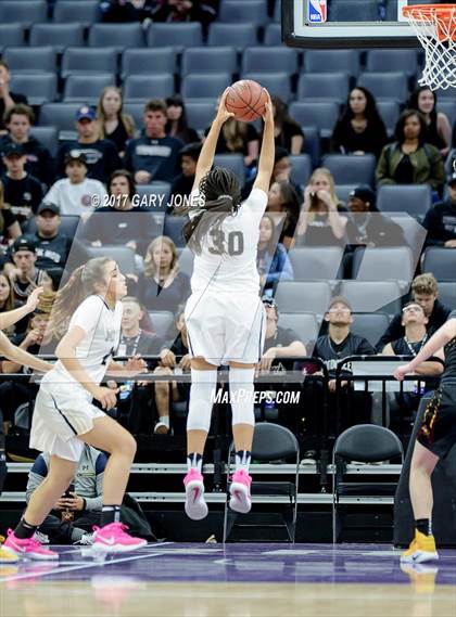Thumbnail 3 in Clovis West vs Archbishop Mitty (CIF State Open Final) photogallery.