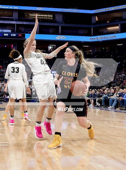 Thumbnail 2 in Clovis West vs Archbishop Mitty (CIF State Open Final) photogallery.