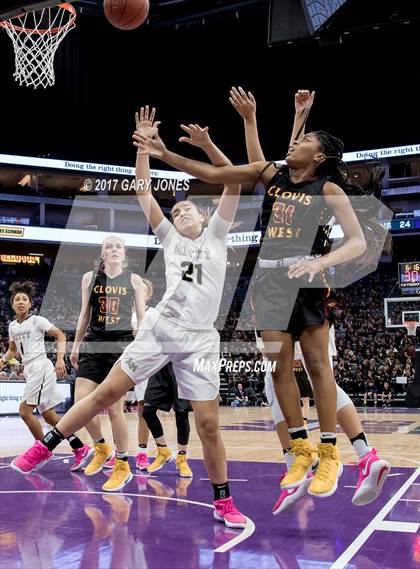Thumbnail 3 in Clovis West vs Archbishop Mitty (CIF State Open Final) photogallery.