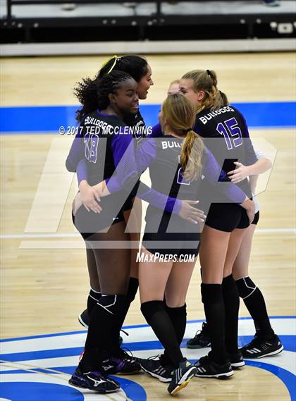 Thumbnail 3 in Fayetteville vs Bryant (AAA 7A 1st Round Playoff) photogallery.