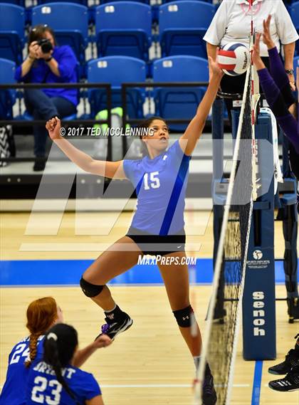 Thumbnail 3 in Fayetteville vs Bryant (AAA 7A 1st Round Playoff) photogallery.