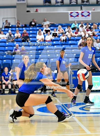 Thumbnail 3 in Fayetteville vs Bryant (AAA 7A 1st Round Playoff) photogallery.