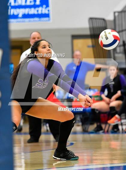 Thumbnail 3 in Fayetteville vs Bryant (AAA 7A 1st Round Playoff) photogallery.