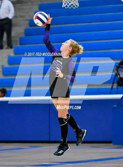 Thumbnail 3 in Fayetteville vs Bryant (AAA 7A 1st Round Playoff) photogallery.
