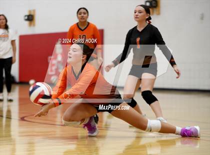 Thumbnail 3 in San Tan Foothills vs Globe (The Florence VB Invitational) photogallery.