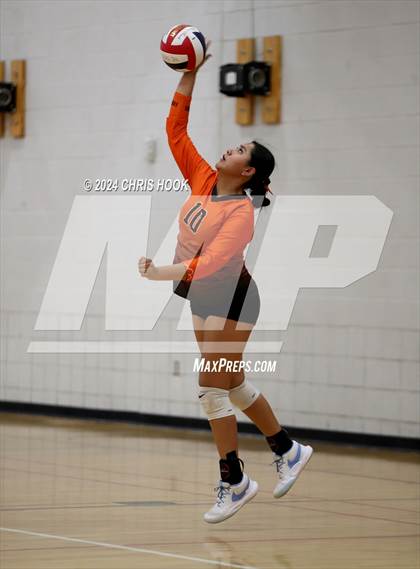 Thumbnail 2 in San Tan Foothills vs Globe (The Florence VB Invitational) photogallery.