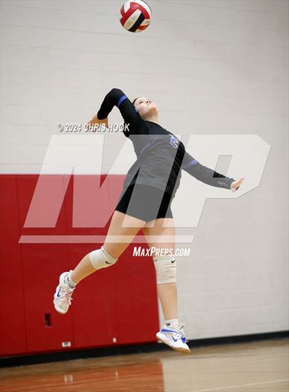 Thumbnail 3 in San Tan Foothills vs Globe (The Florence VB Invitational) photogallery.