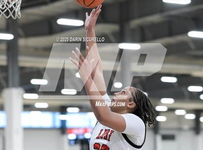 Thumbnail 3 in Fairmont Prep vs. Long Island Lutheran (Nike Tournament of Champions) photogallery.