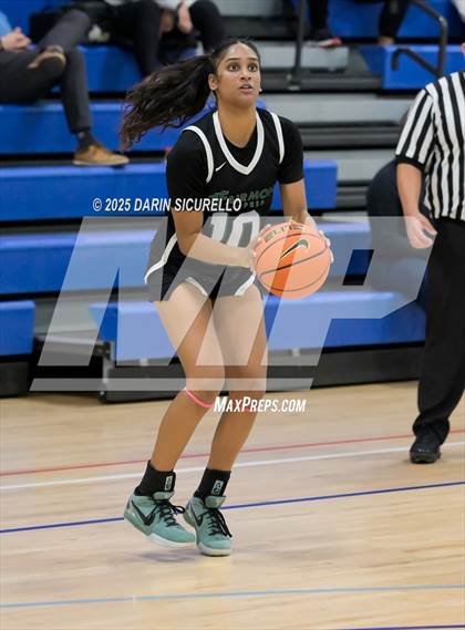 Thumbnail 3 in Fairmont Prep vs. Long Island Lutheran (Nike Tournament of Champions) photogallery.