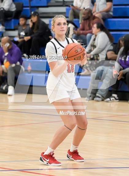Thumbnail 3 in Fairmont Prep vs. Long Island Lutheran (Nike Tournament of Champions) photogallery.