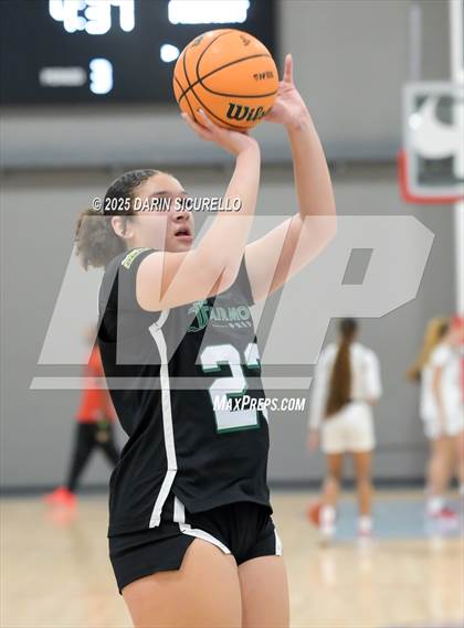 Thumbnail 1 in Fairmont Prep vs. Long Island Lutheran (Nike Tournament of Champions) photogallery.