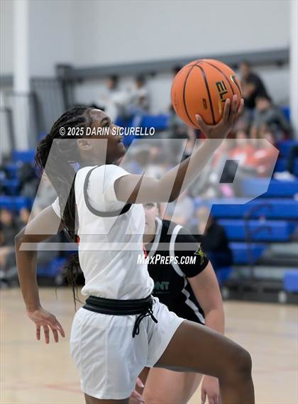 Thumbnail 2 in Fairmont Prep vs. Long Island Lutheran (Nike Tournament of Champions) photogallery.