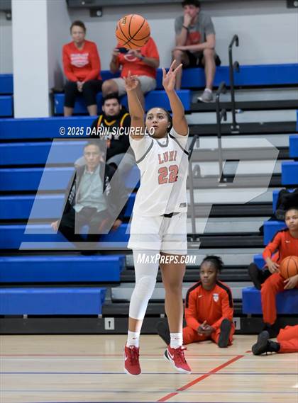 Thumbnail 2 in Fairmont Prep vs. Long Island Lutheran (Nike Tournament of Champions) photogallery.