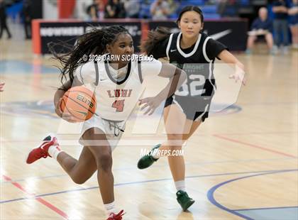 Thumbnail 2 in Fairmont Prep vs. Long Island Lutheran (Nike Tournament of Champions) photogallery.