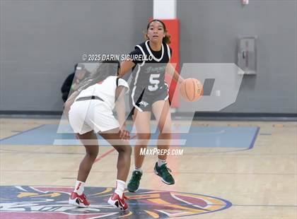 Thumbnail 1 in Fairmont Prep vs. Long Island Lutheran (Nike Tournament of Champions) photogallery.