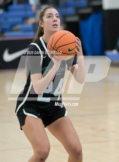 Thumbnail 2 in Fairmont Prep vs. Long Island Lutheran (Nike Tournament of Champions) photogallery.
