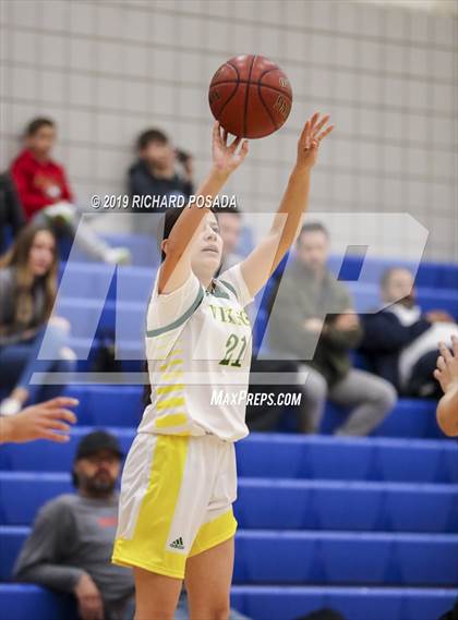 Thumbnail 3 in Mendota vs. Kingsburg (Selma Shoot-Out Tournament) photogallery.