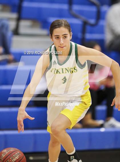 Thumbnail 3 in Mendota vs. Kingsburg (Selma Shoot-Out Tournament) photogallery.