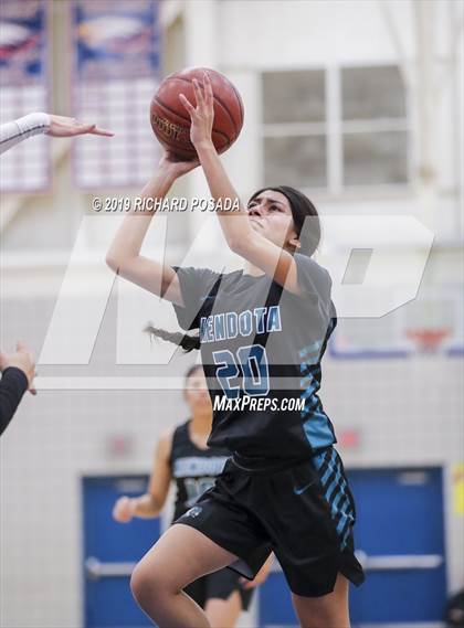 Thumbnail 3 in Mendota vs. Kingsburg (Selma Shoot-Out Tournament) photogallery.